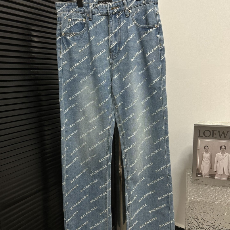 Ba*len*cia*ga jeans
